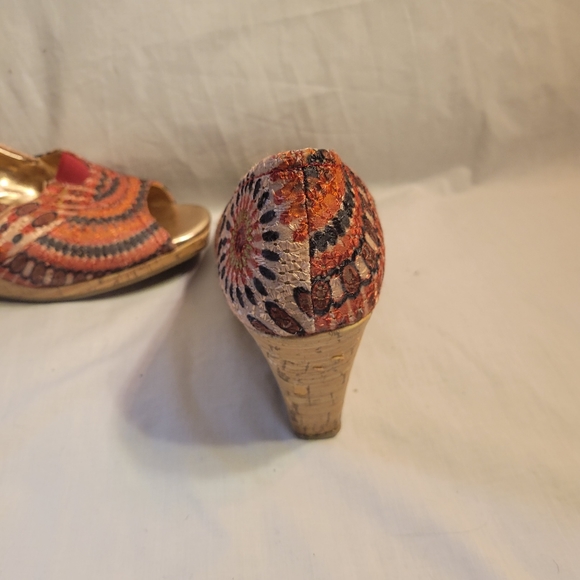 Faded Glory Women Wedges Size 11 Orange Rainbow Open Toe Summertime Fabric - Picture 7 of 8